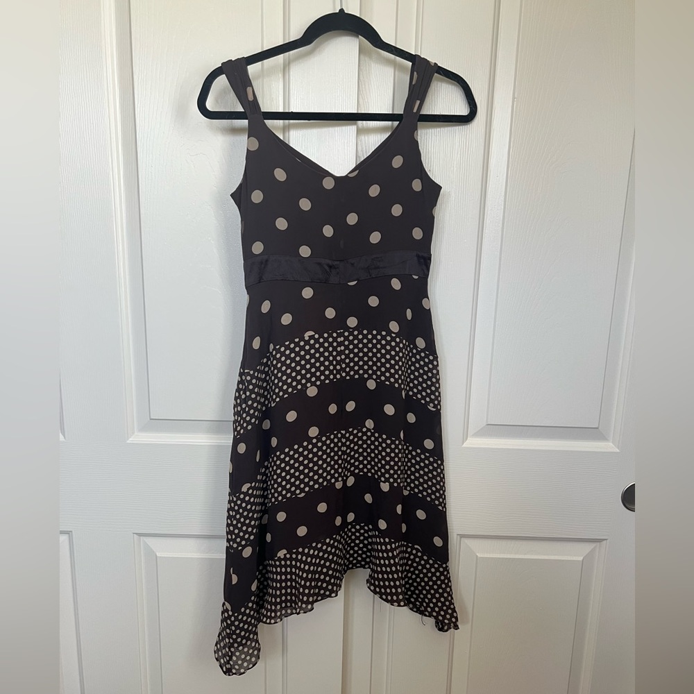 Sale!!Inc A-lined silhouette polka dots silk dress. Side zipper.great condition.